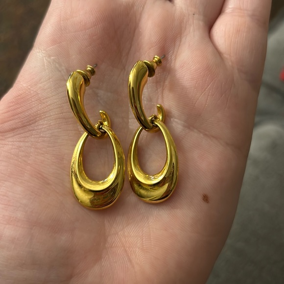 Hoop in hoop gold hanging earrings - Picture 1 of 2